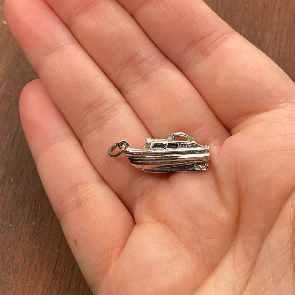 Vintage Wells 925 Sterling Silver Enamel Speed Boat Heavy Pendant Charm